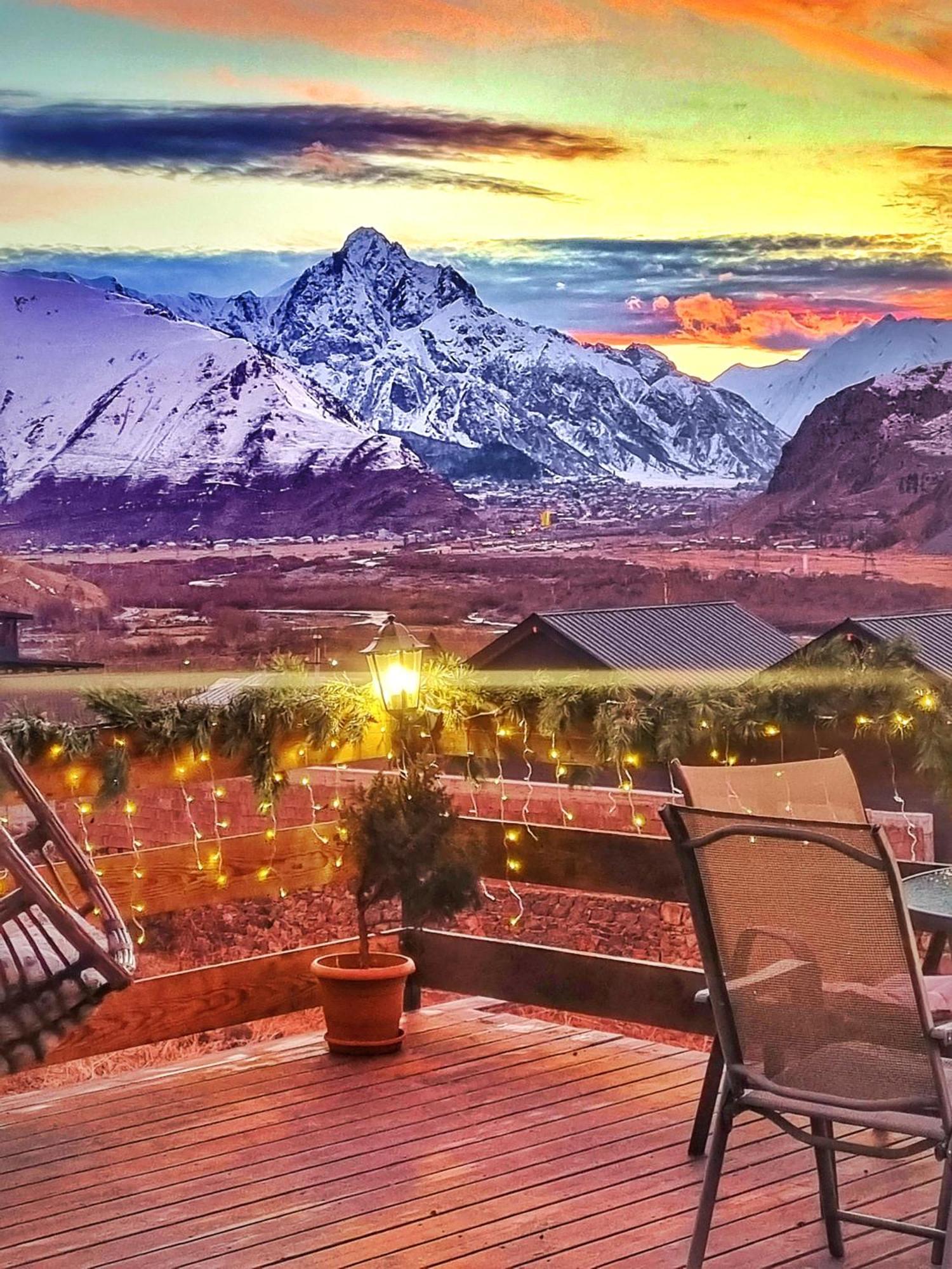 Sunshine Kazbegi Stepantsminda Exterior foto