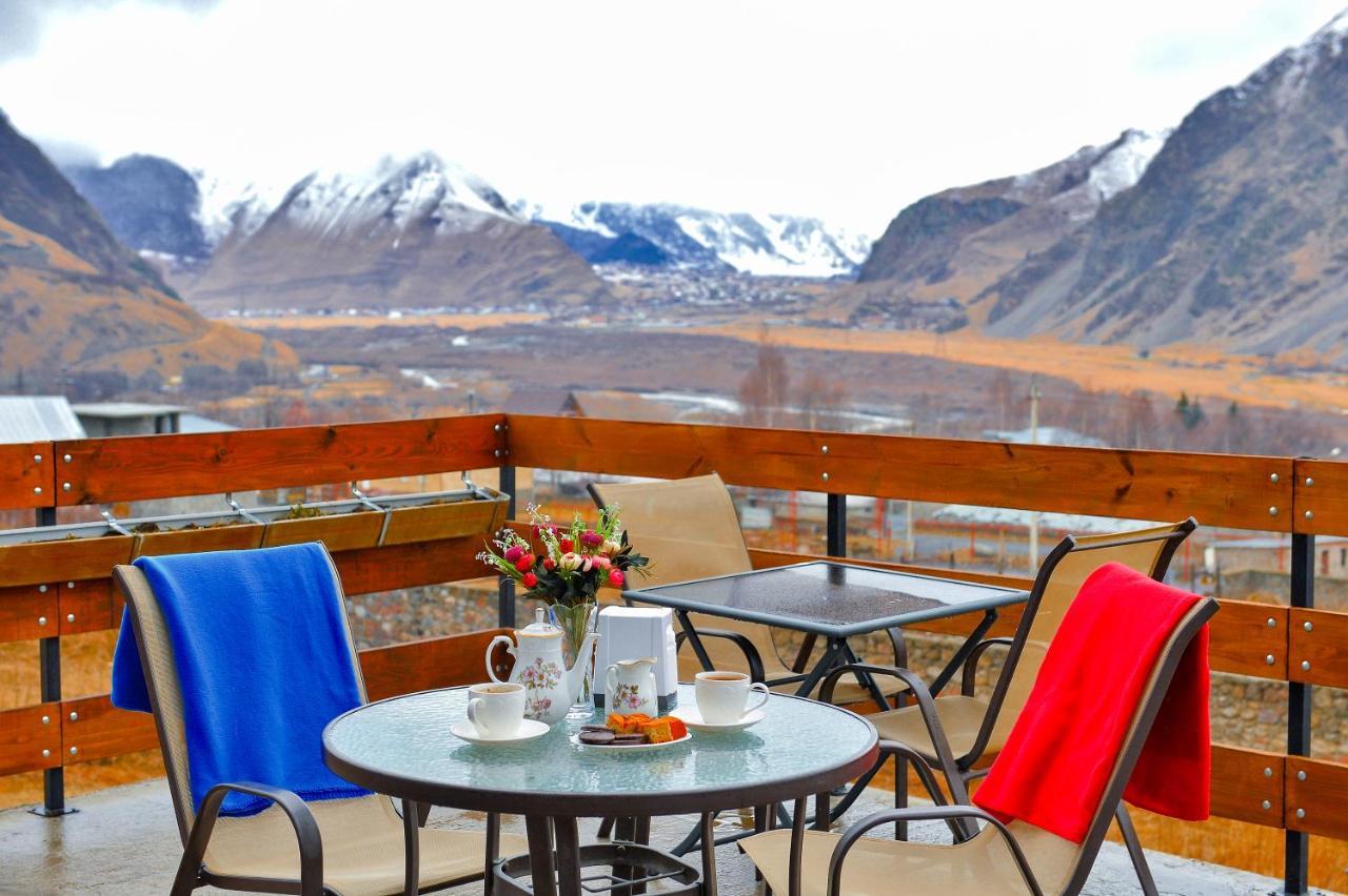 Sunshine Kazbegi Stepantsminda Exterior foto